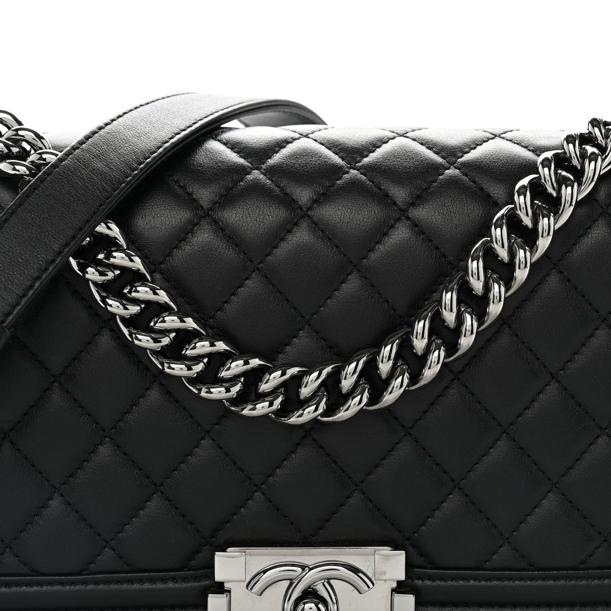 Lambskin Quilted Medium Boy Flap Black