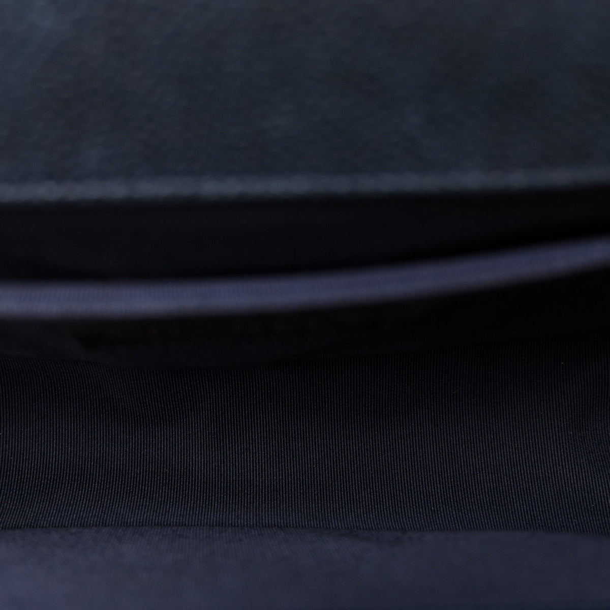 Caviar Quilted Medium Boy Flap Navy