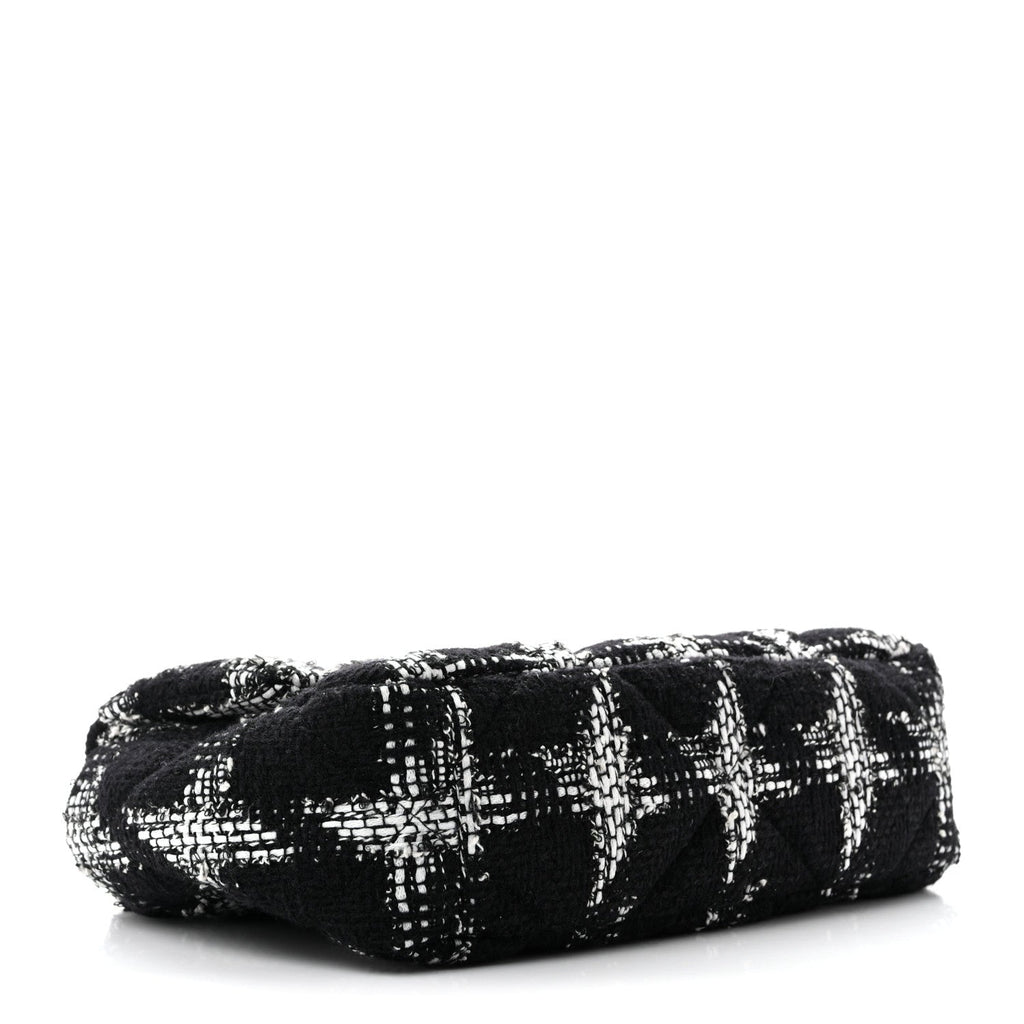 Tweed Quilted Medium Chanel 19 Flap Black White