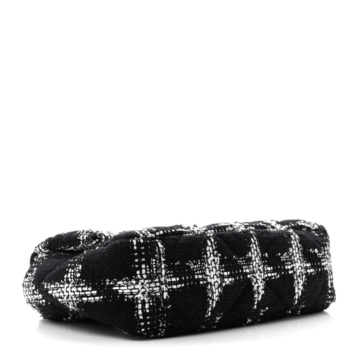Tweed Quilted Medium Chanel 19 Flap Black White