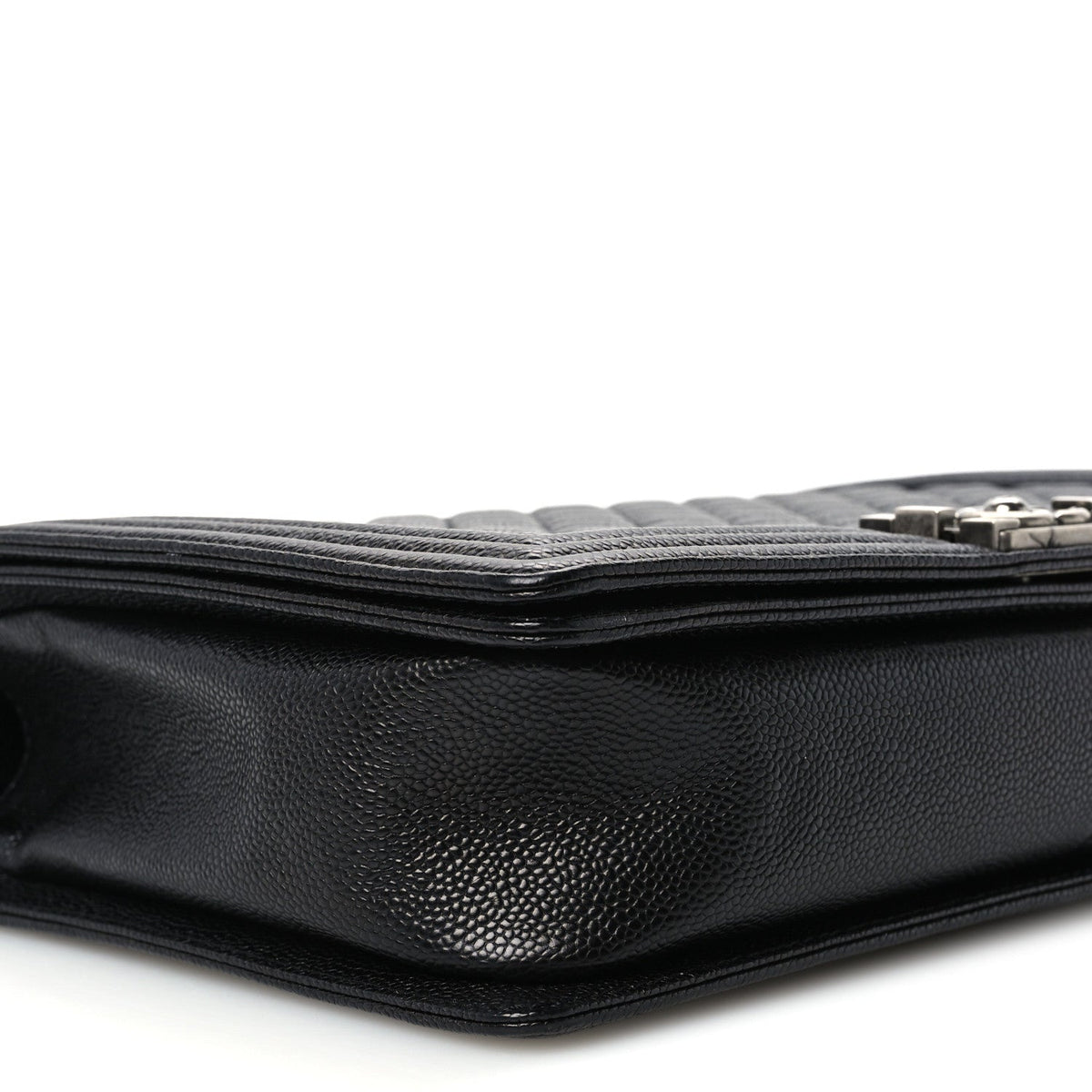 Caviar Quilted Large Boy Flap Black
