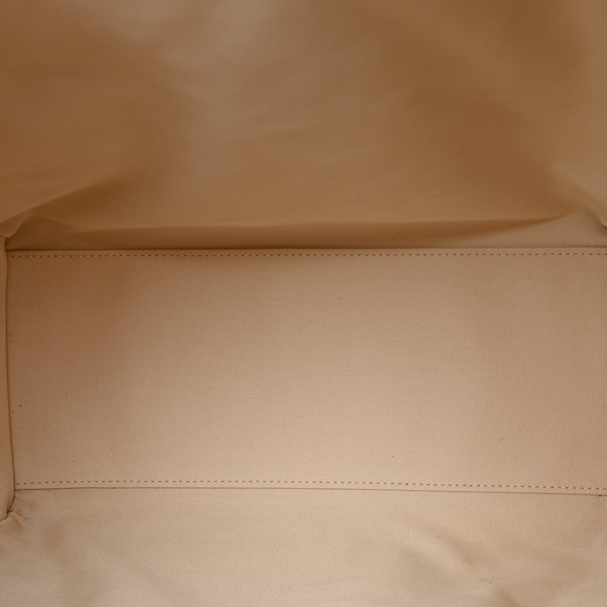 Caviar Quilted Medium Chanel 25 Handbag White
