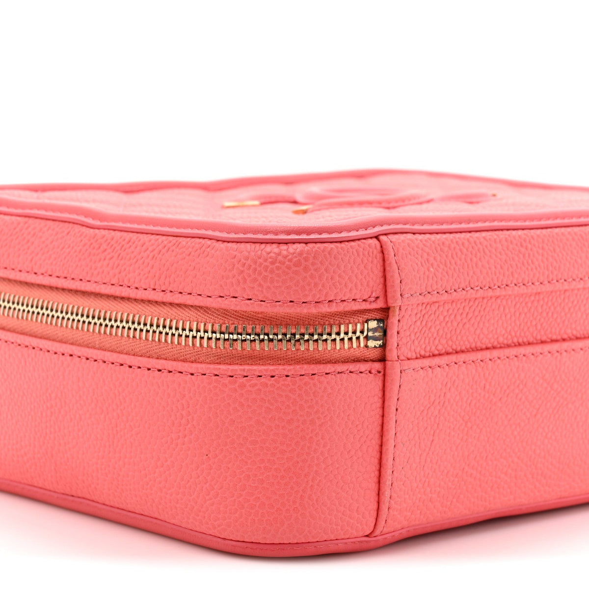 Caviar Quilted Medium CC Filigree Vanity Case Coral