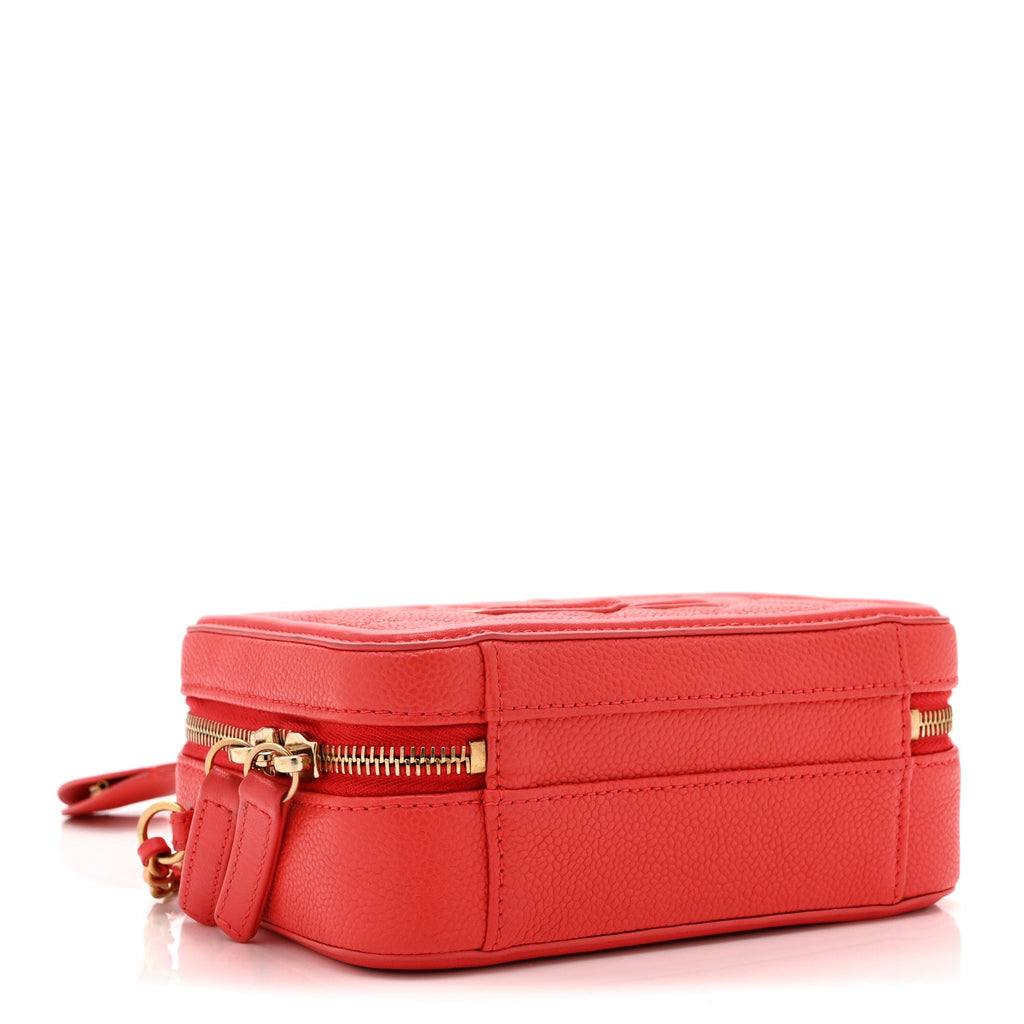 Caviar Quilted Small CC Filigree Vanity Case Red