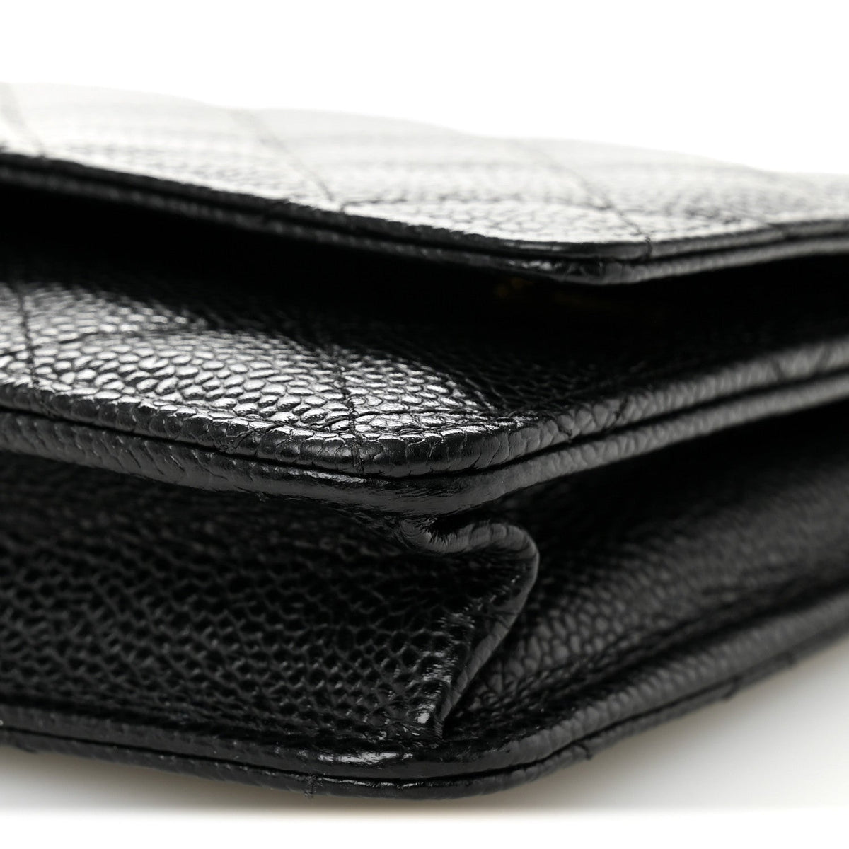 Caviar Quilted Wallet on Chain WOC Black