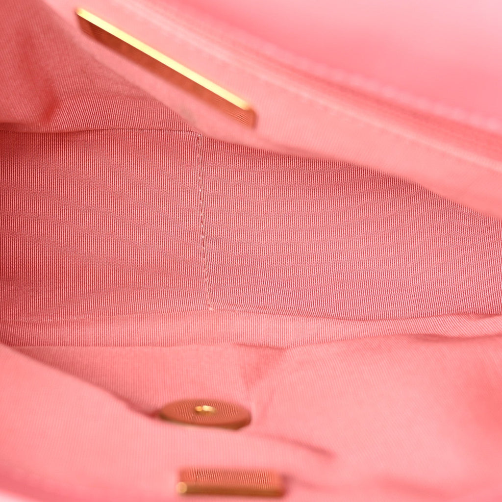 Lambskin Quilted Medium Chanel 19 Flap Pink