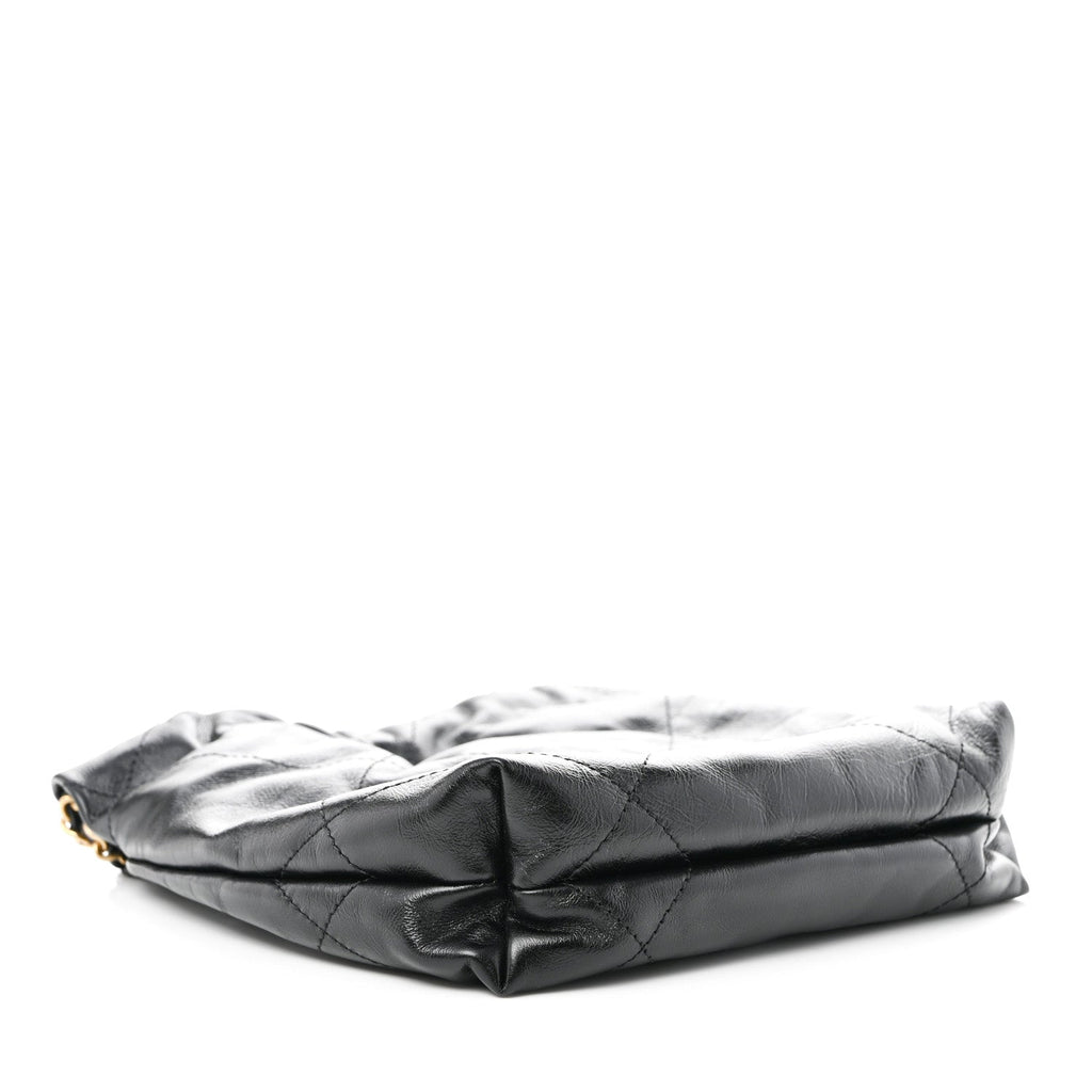 Shiny Crumpled Calfskin Quilted Pearl Mini Chanel 22 Black