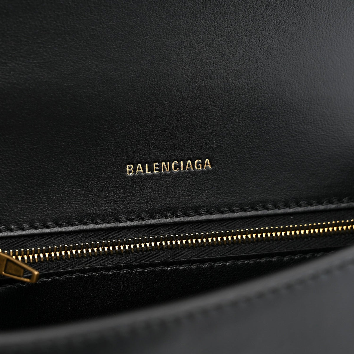Shiny Box Calfskin Small Hourglass Top Handle Bag Black