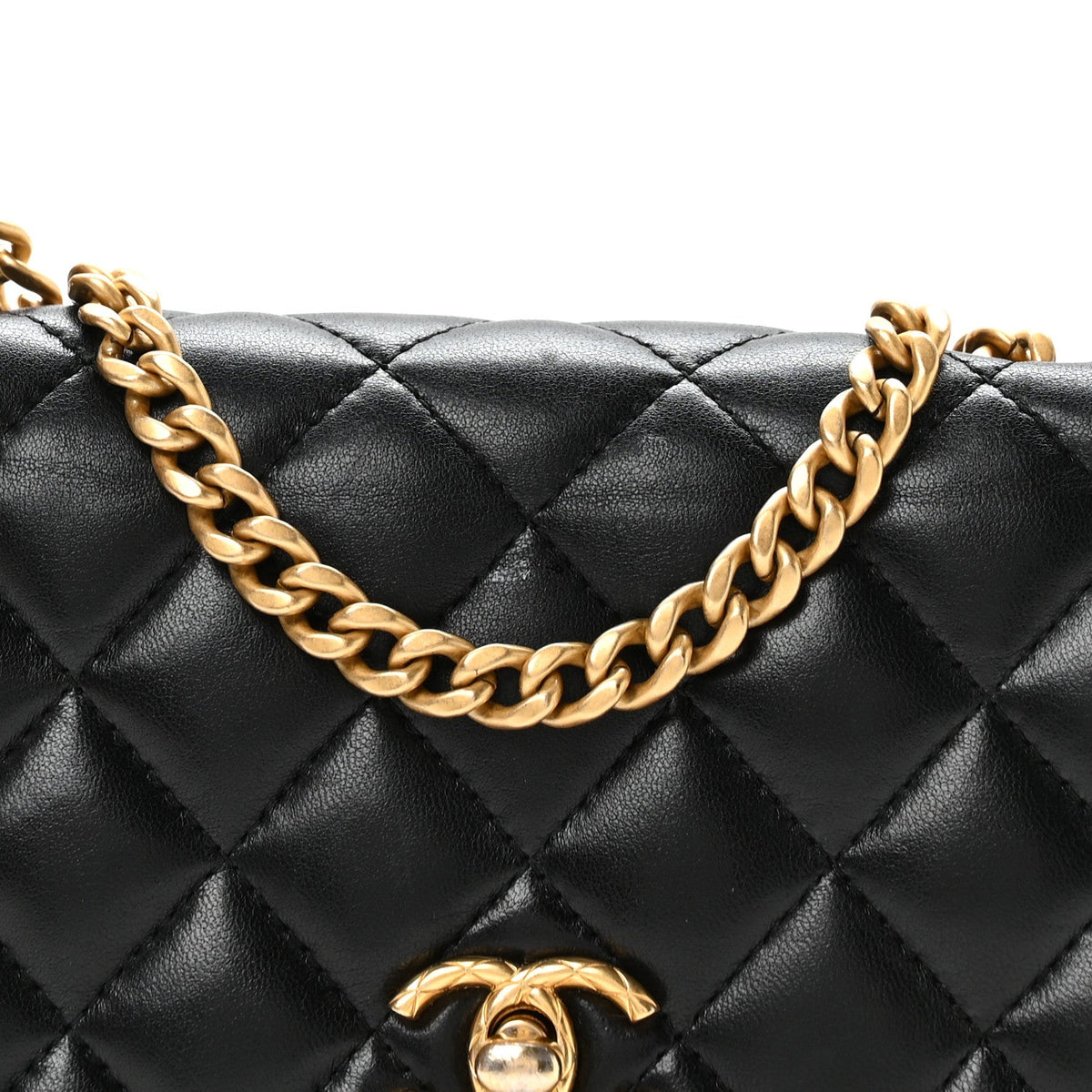 Lambskin Quilted Pillow Crush Wallet On Chain WOC Black
