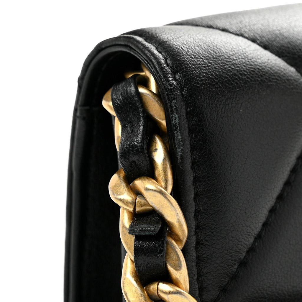 Lambskin Quilted Chanel 19 Clutch With Chain Black