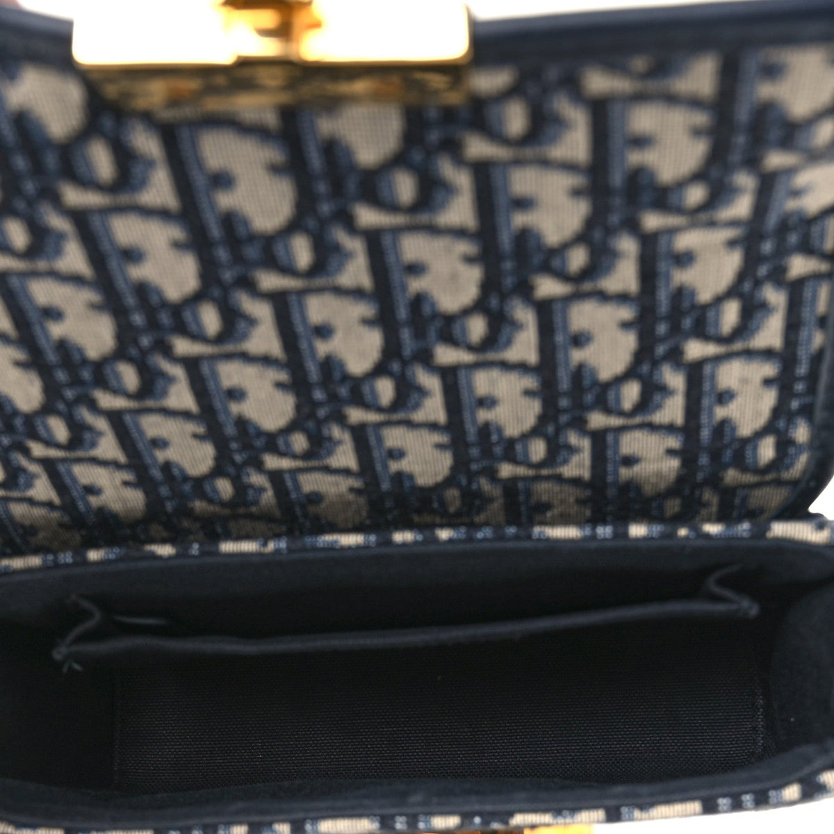 Oblique 30 Montaigne Box Bag Blue