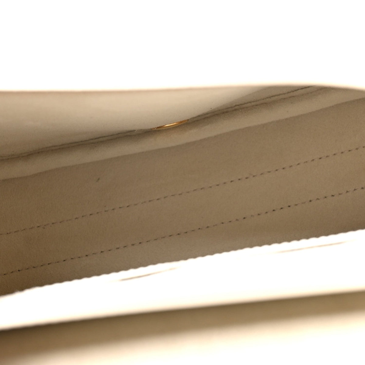 Box Calfskin Medium Bobby Flap Latte