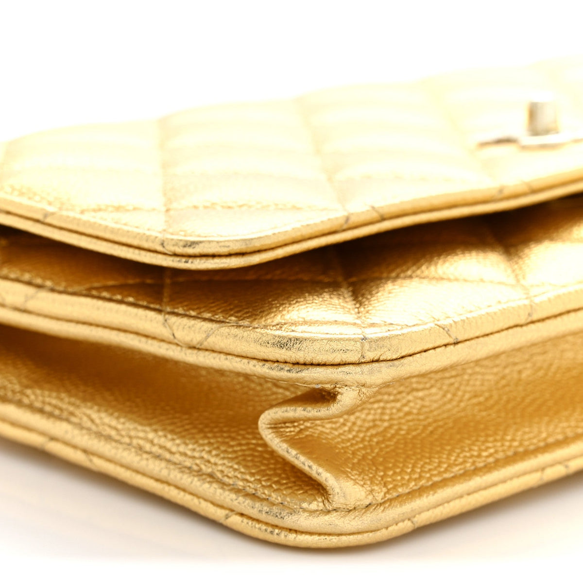 Metallic Caviar Quilted CC Turnlock Wallet On Chain WOC Gold