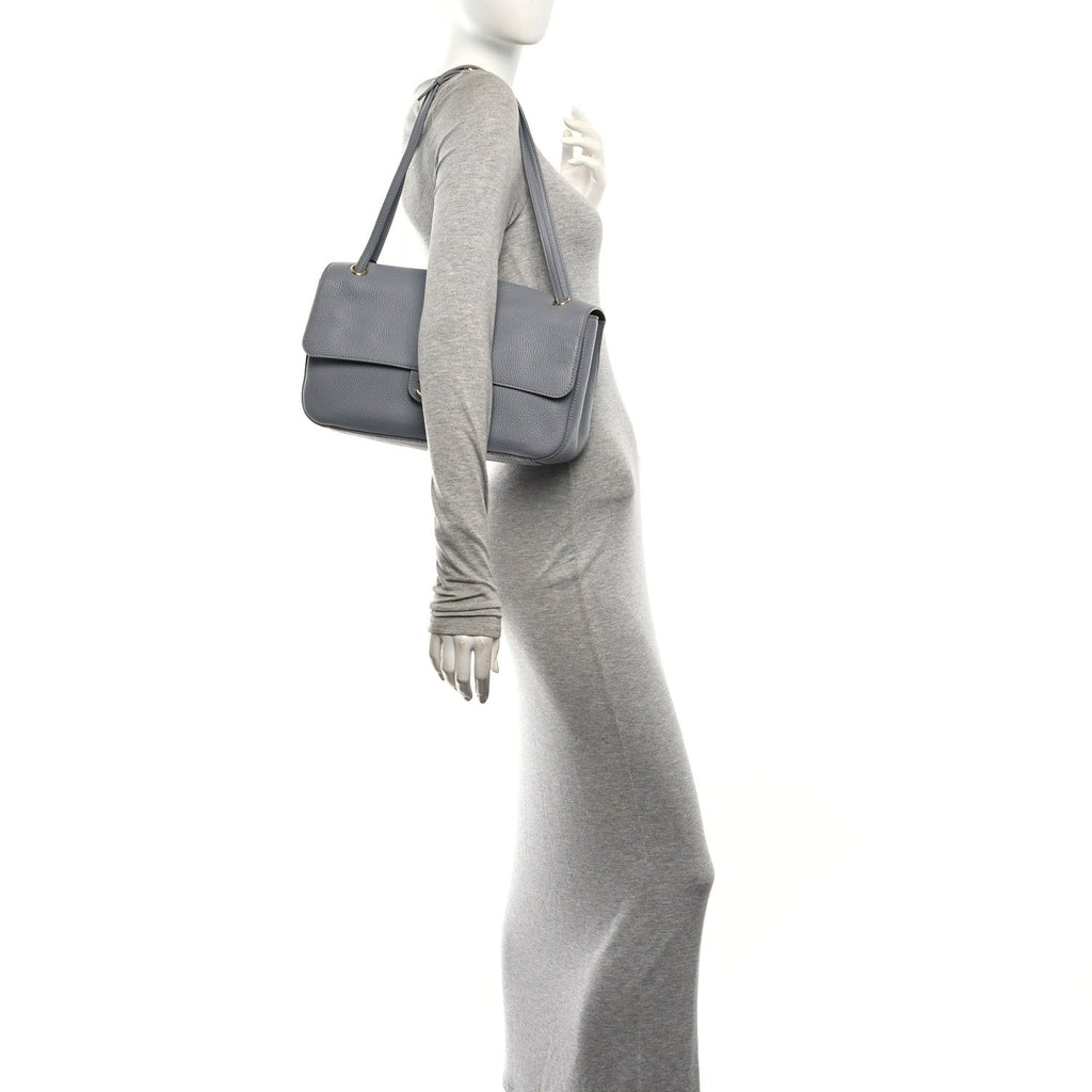 Grained Calfskin Small Souplissimo Maxi Flap Gray