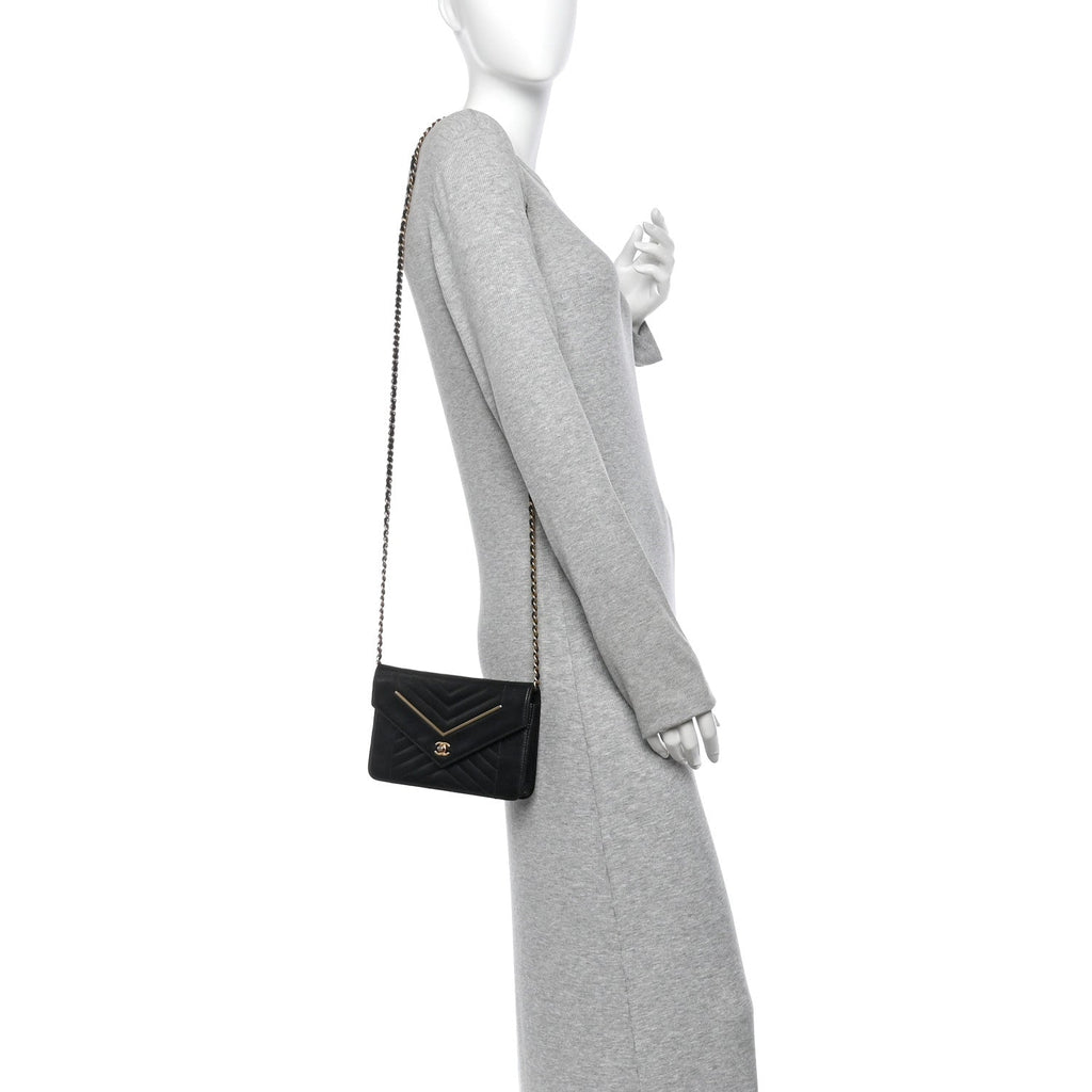 Lambskin Chevron Quilted Wallet On Chain WOC Black