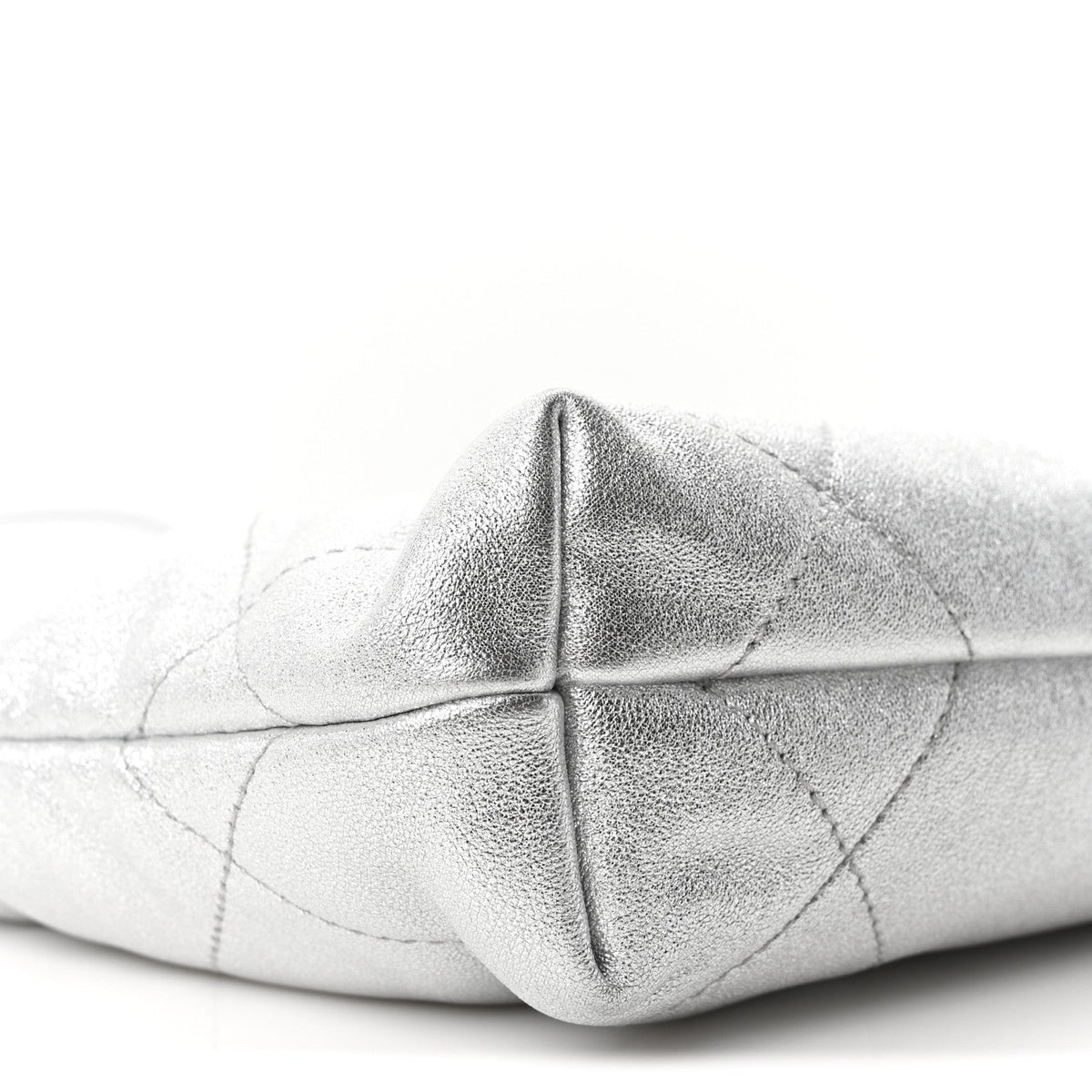 Metallic Lambskin Quilted Mini Chanel 22 Silvery