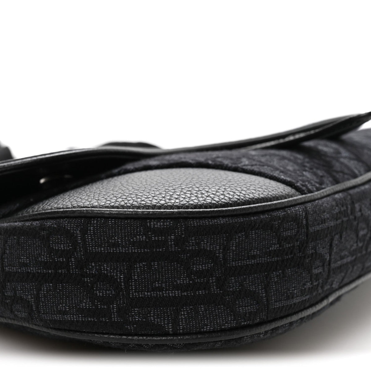 Grained Calfskin Oblique Mens Saddle Bag Black Blue