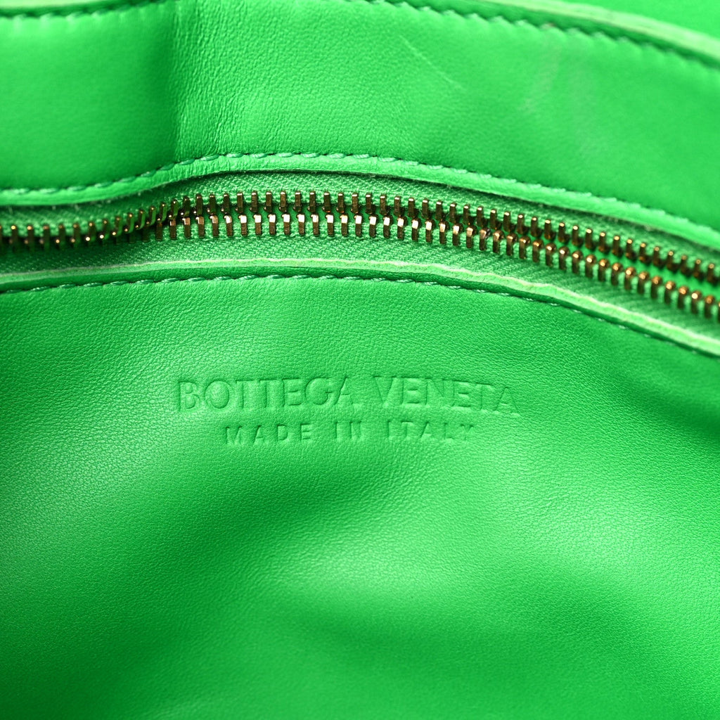 Grained Calfskin Maxi Intrecciato Cassette Crossbody Bag Parakeet