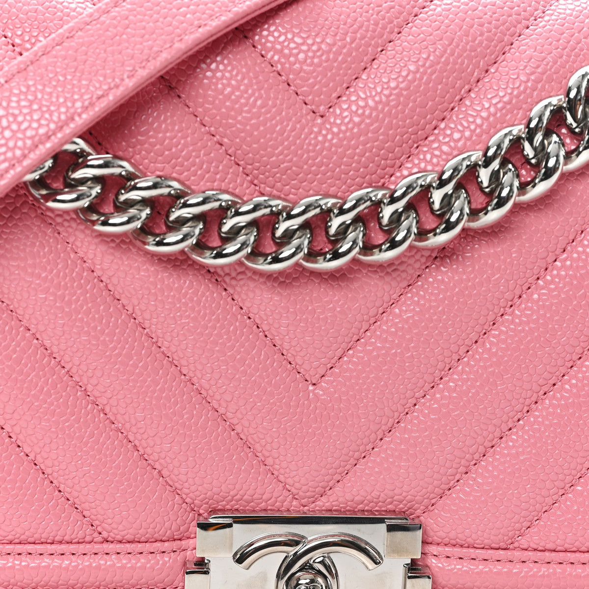 Caviar Chevron Quilted Medium Boy Flap Pink
