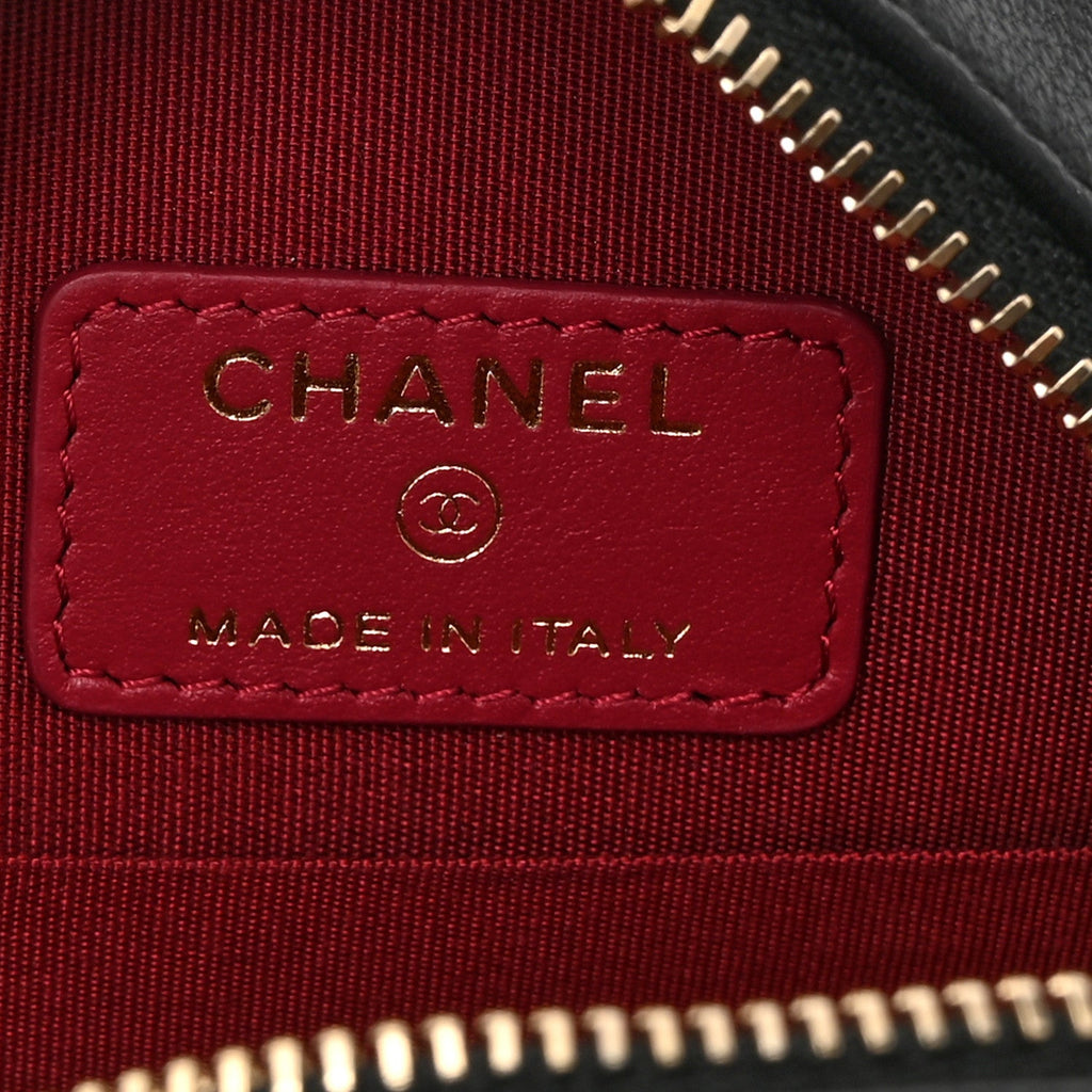 Shiny Goatskin Quilted Chanel 19 Round Clutch With Chain Black
