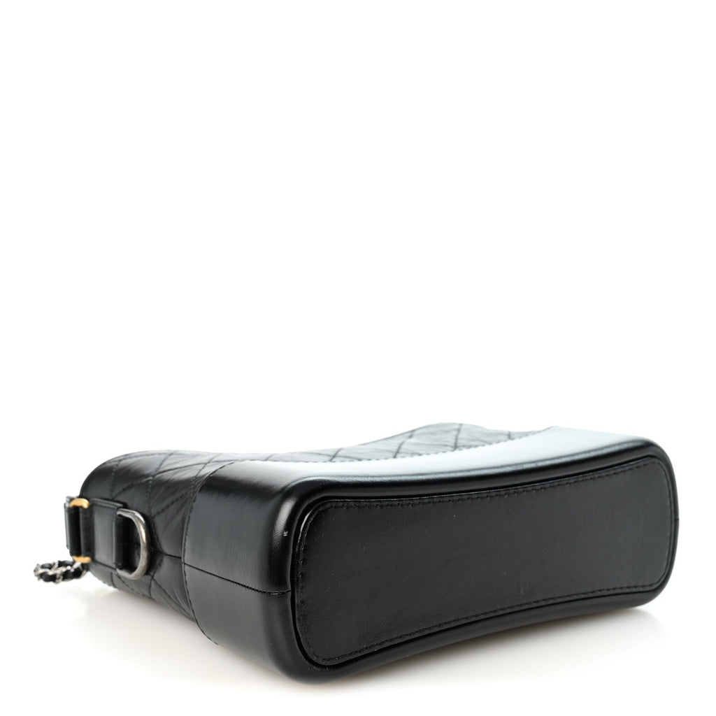 Aged Calfskin Quilted New Medium Gabrielle Hobo Black