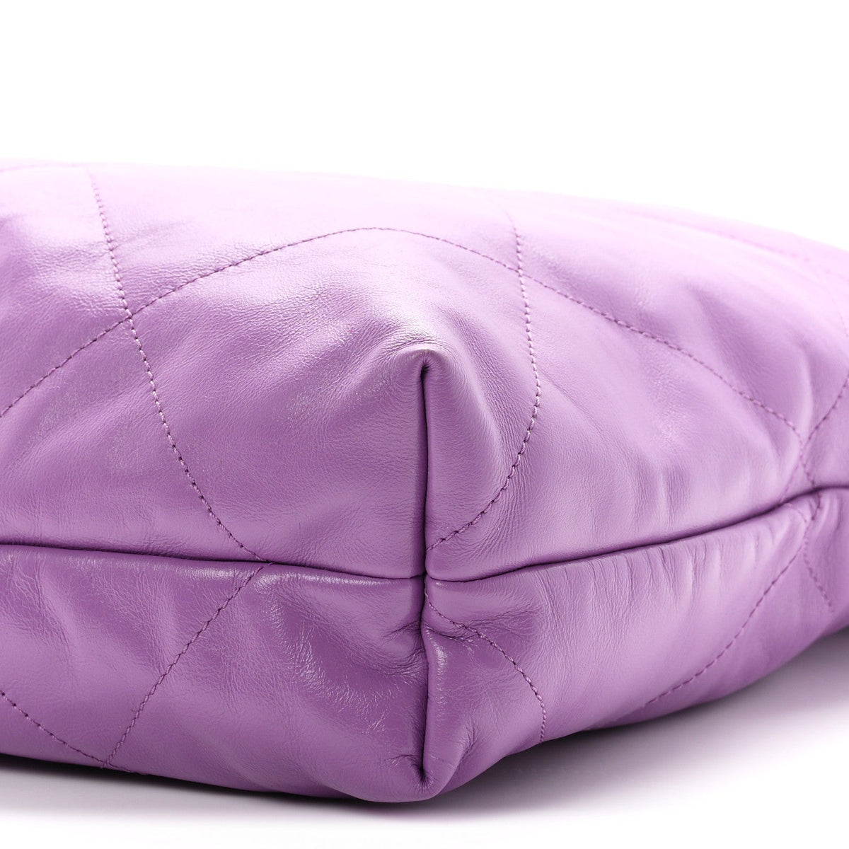 Shiny Calfskin Quilted Chanel 22 Purple