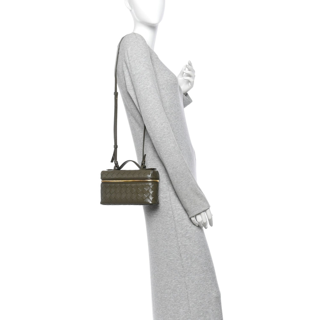 Calfskin Intrecciato Bang Bang Vanity Case Cypress