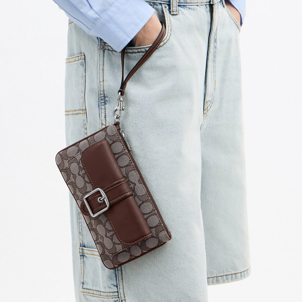 Coach Outlet Ashton Wristlet In Signature Jacquard