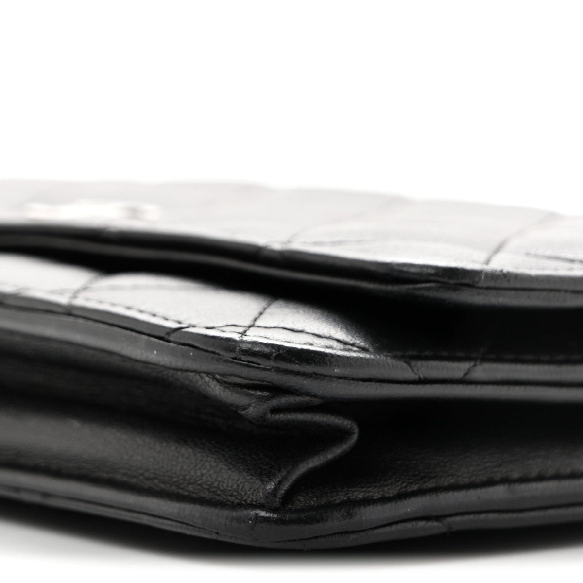 Lambskin Quilted Wallet On Chain WOC Black