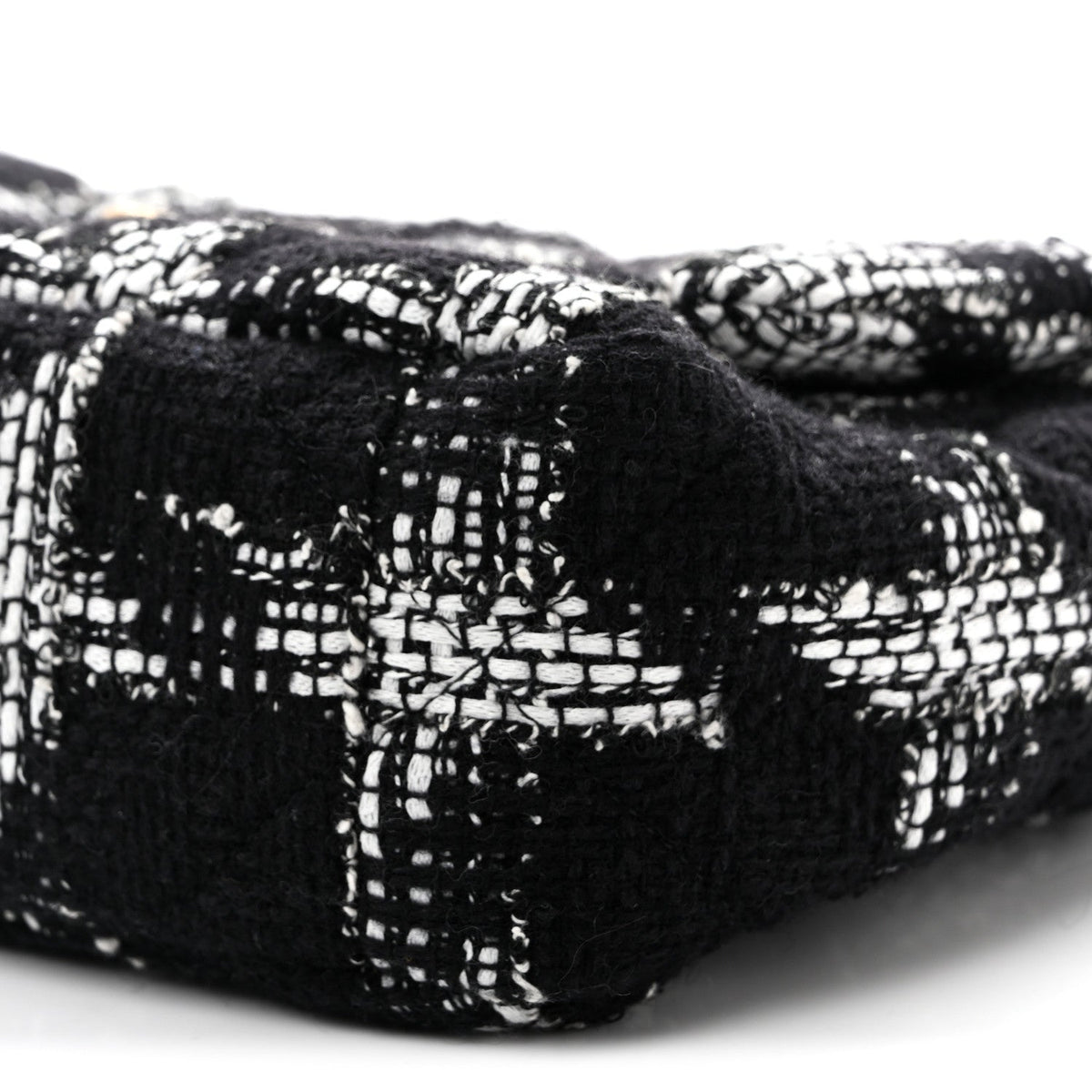 Tweed Quilted Medium Chanel 19 Flap Black White