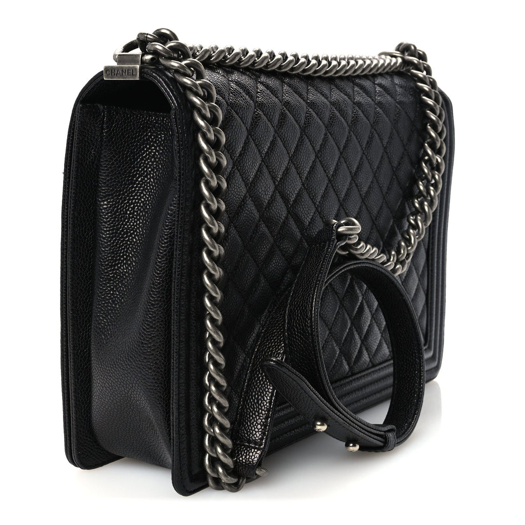 Caviar Quilted Large Boy Flap Black