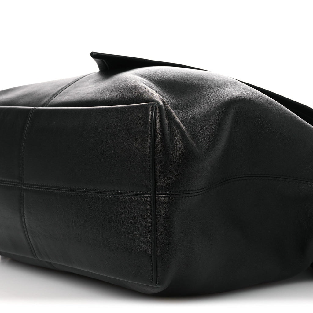 Silky Calfskin Medium Sawyer Messenger Bag Black