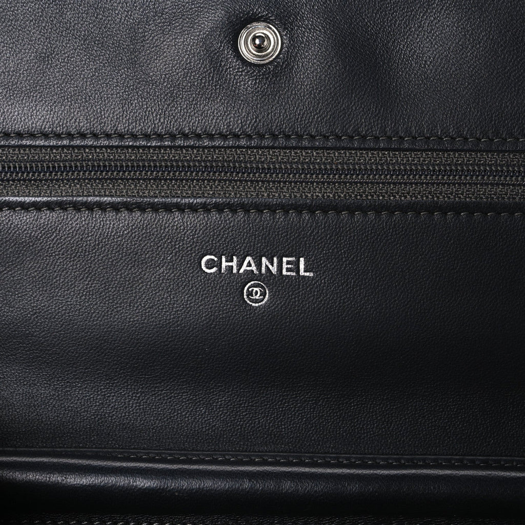 Lambskin Quilted Wallet On Chain WOC Black