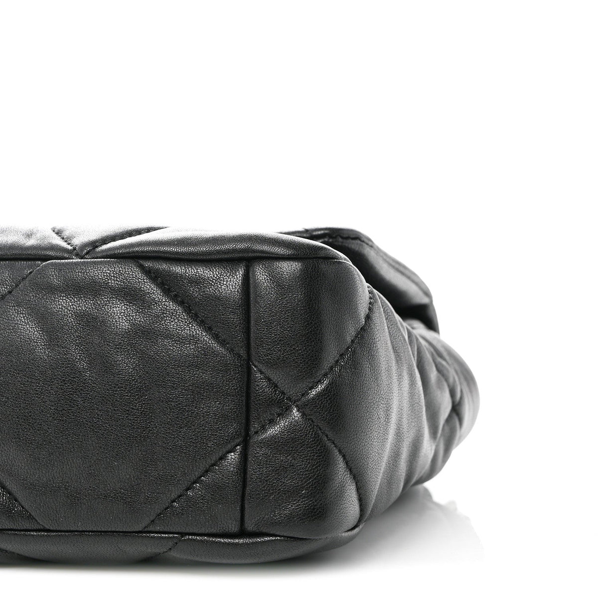Lambskin Quilted Medium Chanel 19 Flap Black