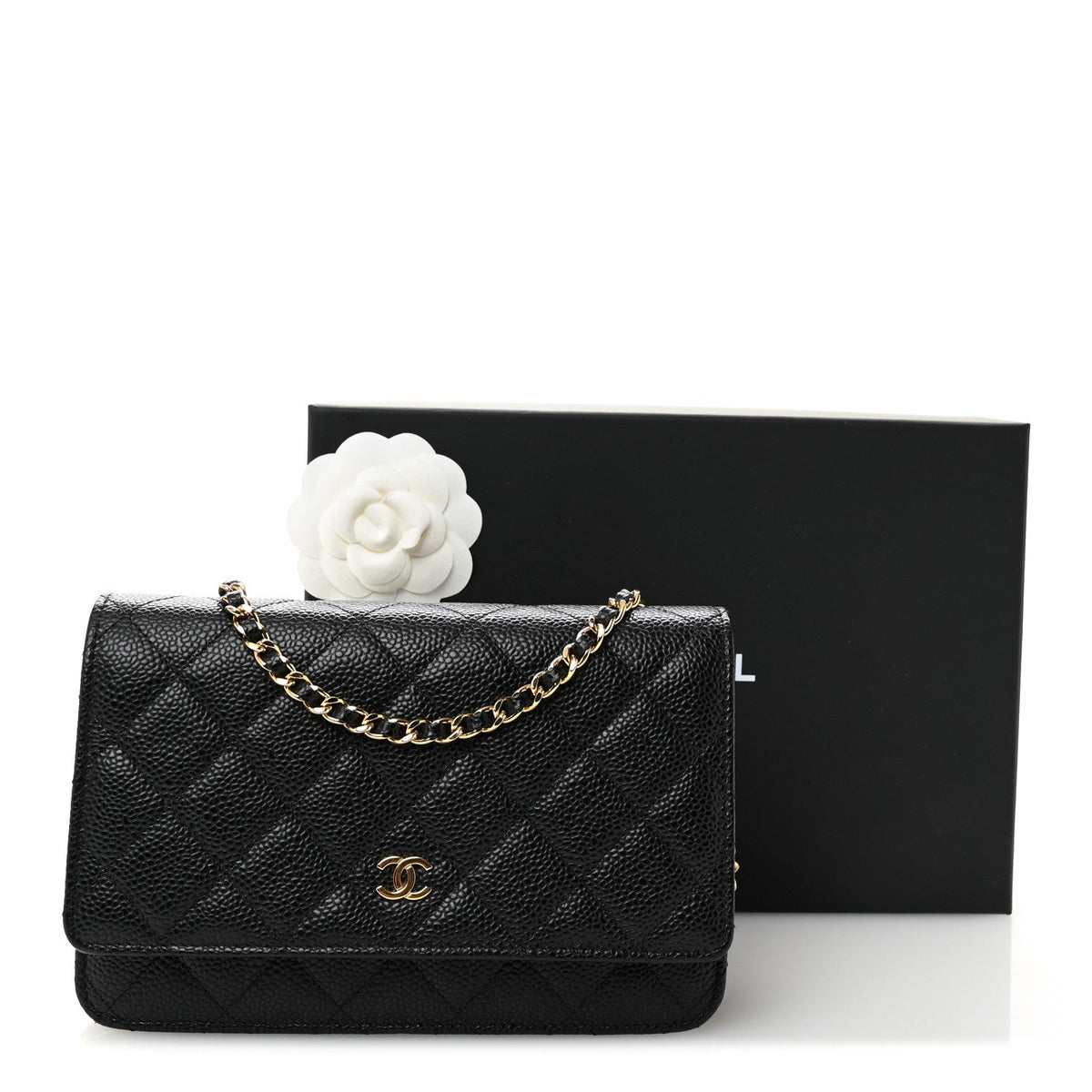 Caviar Quilted Wallet on Chain WOC Black