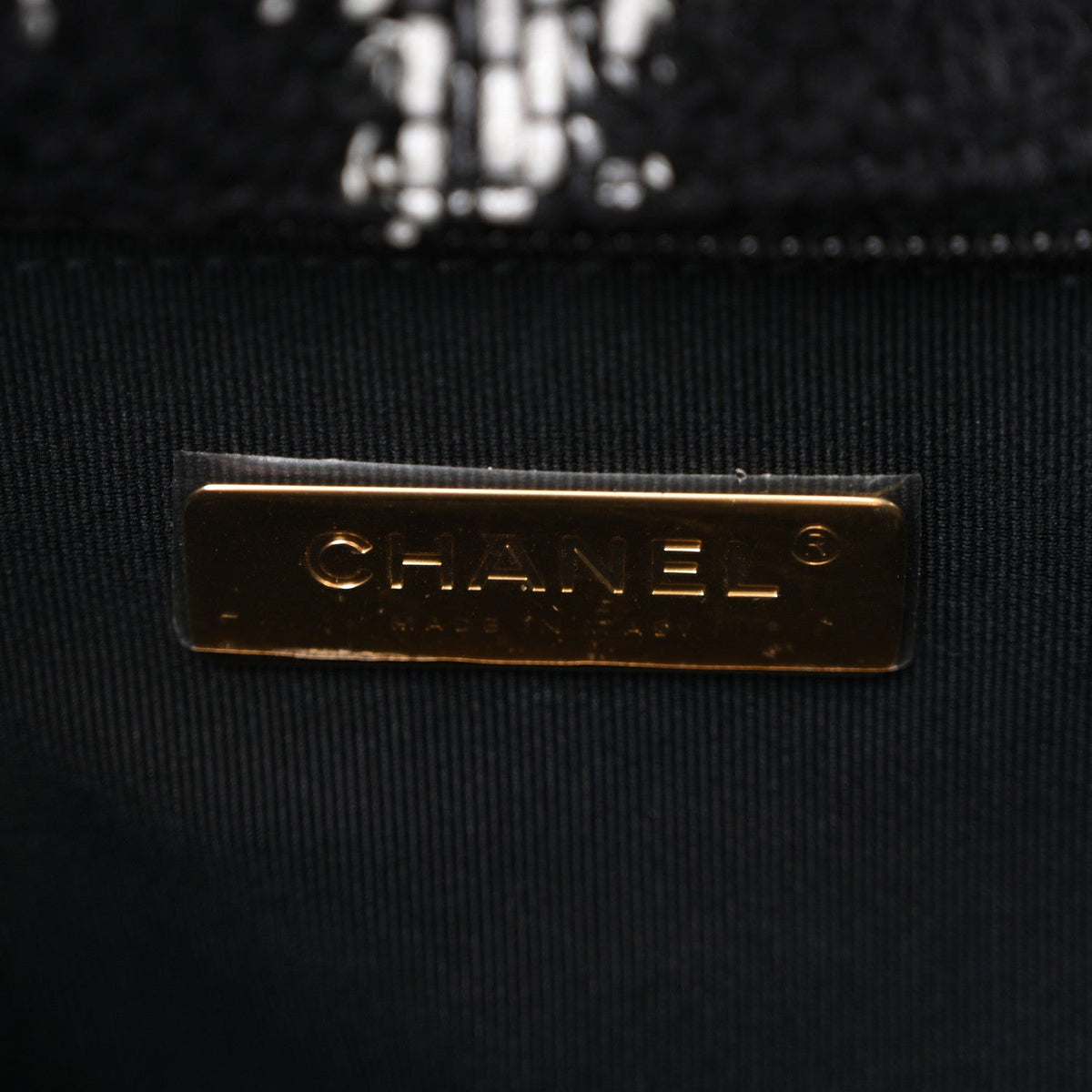 Tweed Quilted Medium Chanel 19 Flap Black White