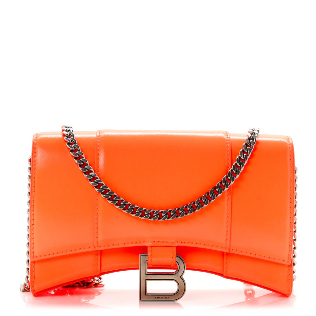 Shiny Box Calfskin XS Hourglass Wallet On Chain Fluo Orange
