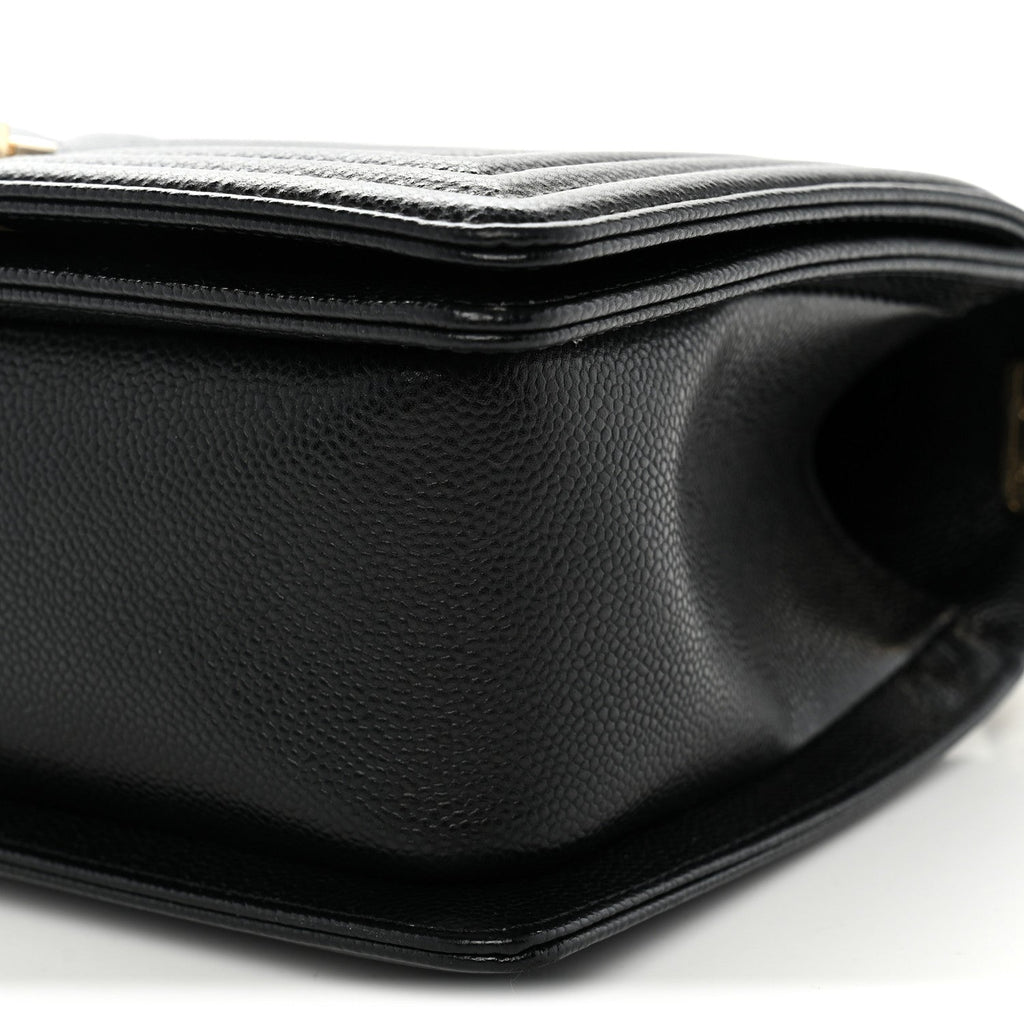 Caviar Chevron Quilted Medium Boy Flap Black