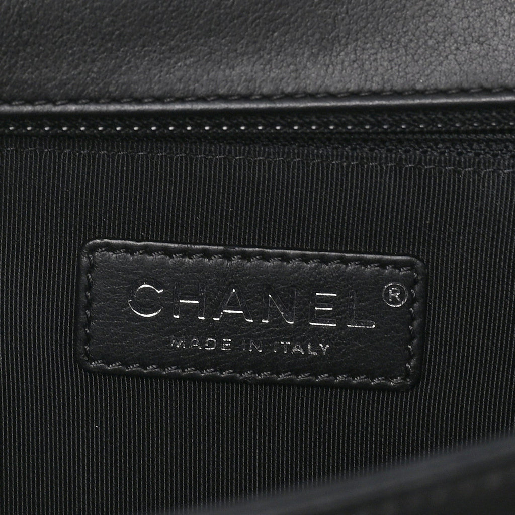 Lambskin Chevron Quilted New Medium Boy Flap Black