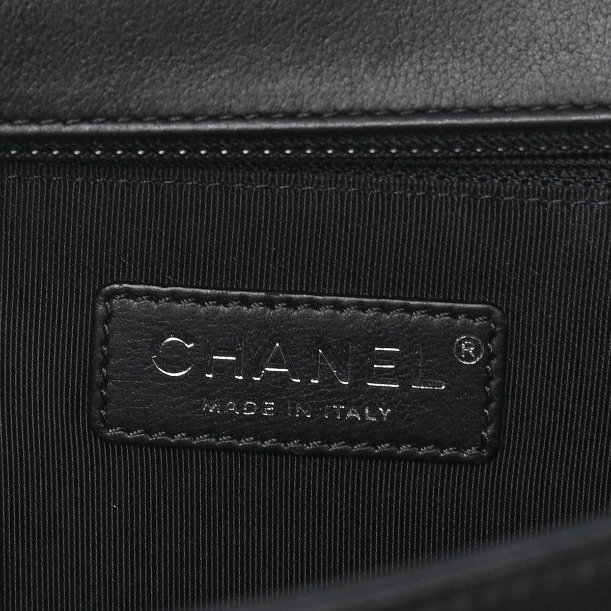 Lambskin Chevron Quilted New Medium Boy Flap Black