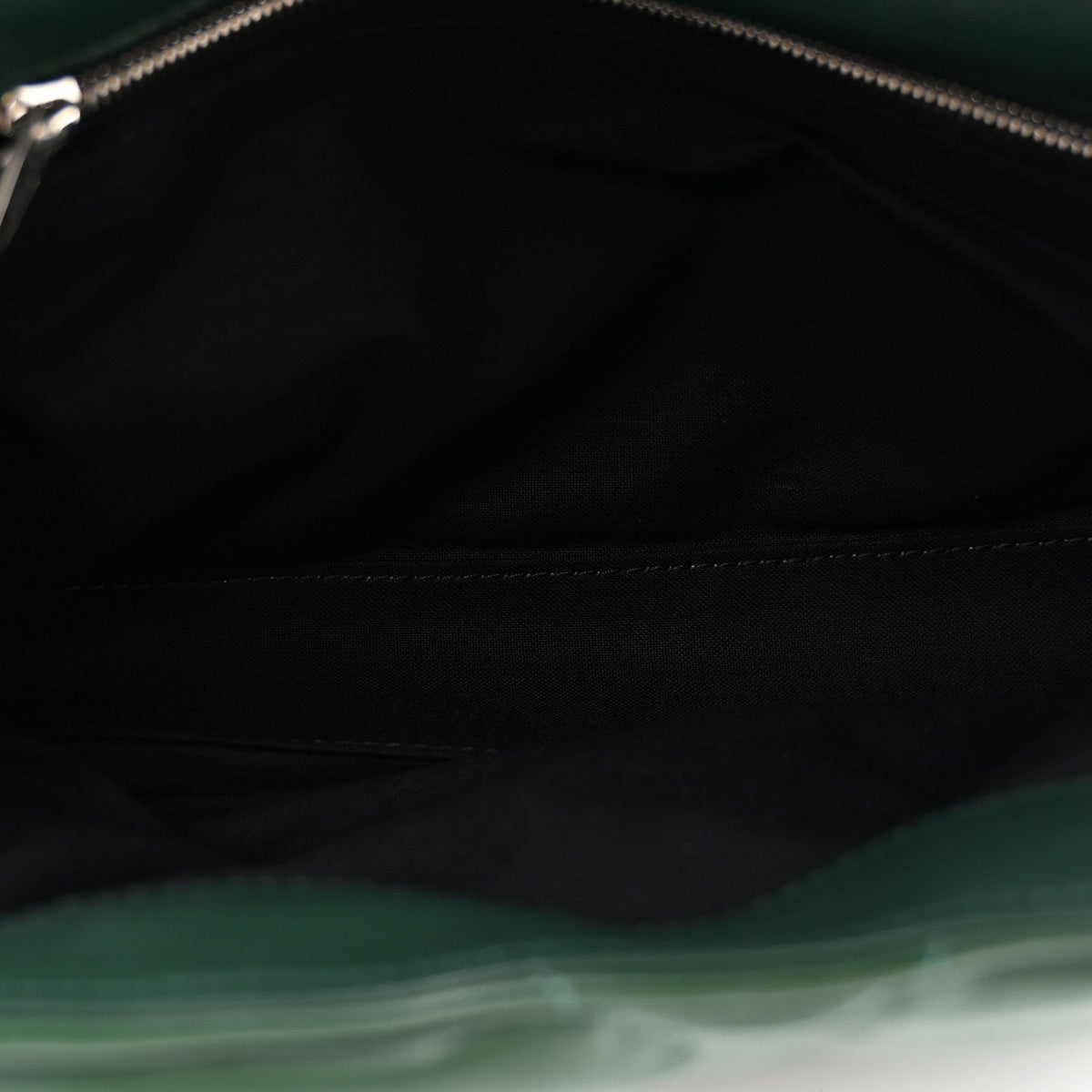 Nappa Calfskin Quilted Touch B Puffy Clutch Forest Green