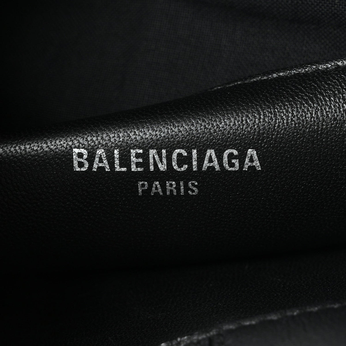 Grained Calfskin Medium Locker Hobo Black
