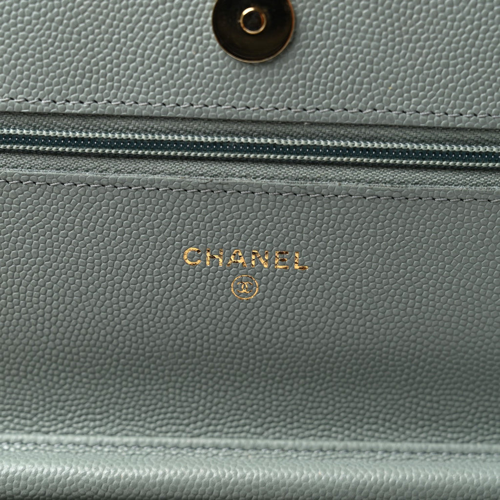 Caviar Quilted Wallet on Chain WOC Light Blue