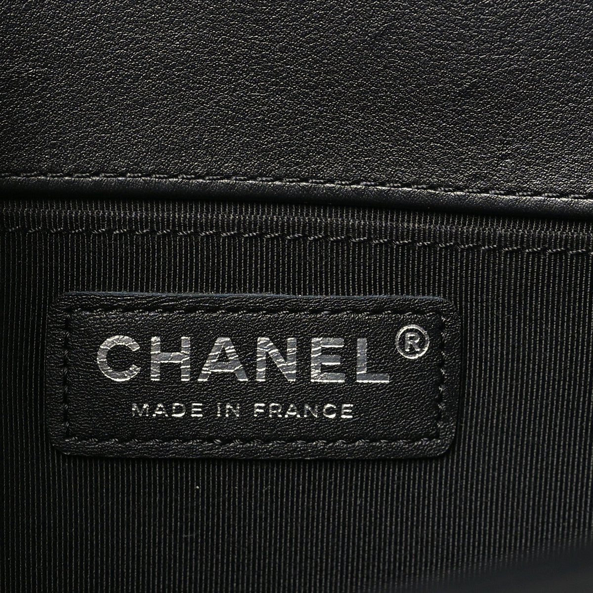 Calfskin Quilted Medium Boy Flap So Black
