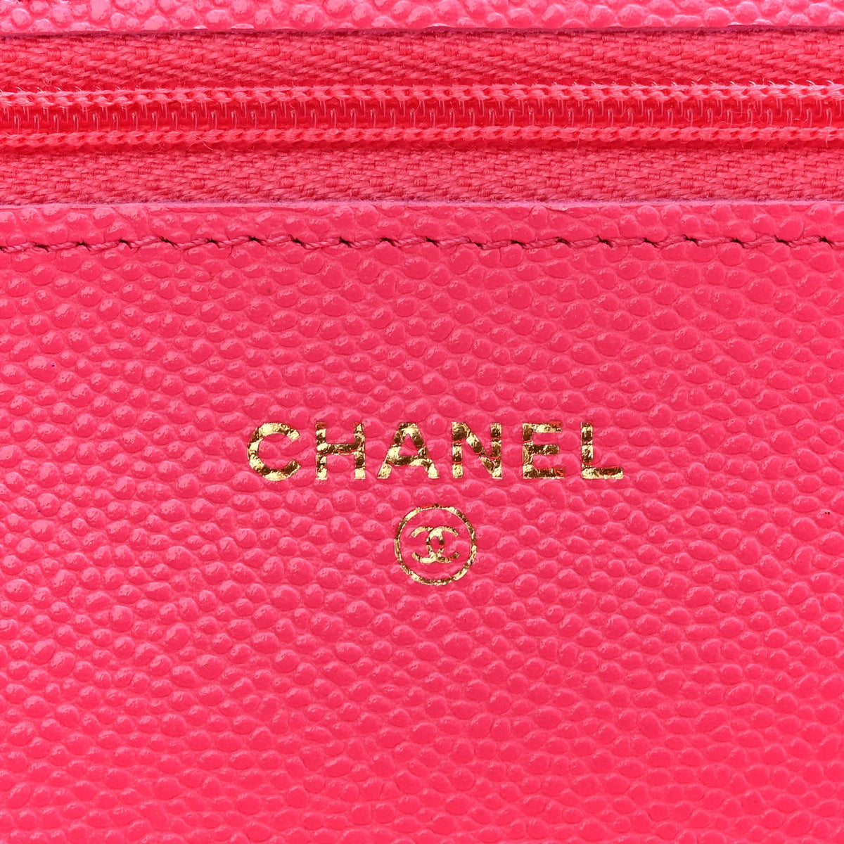 Caviar Quilted Wallet on Chain WOC Fuchsia