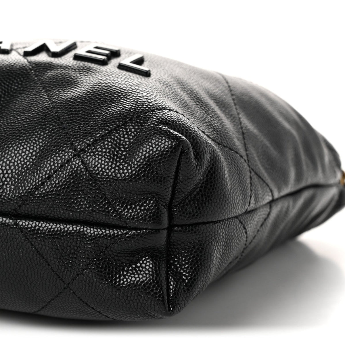 Shiny Caviar Quilted Monochrome Mini Chanel 22 Black