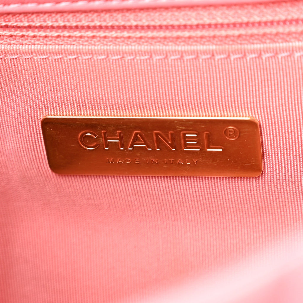 Lambskin Quilted Medium Chanel 19 Flap Pink