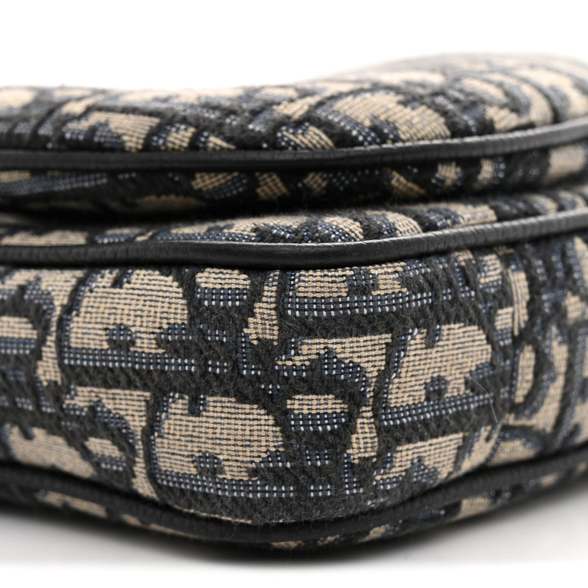 Oblique Saddle Triple Pouch Navy Blue