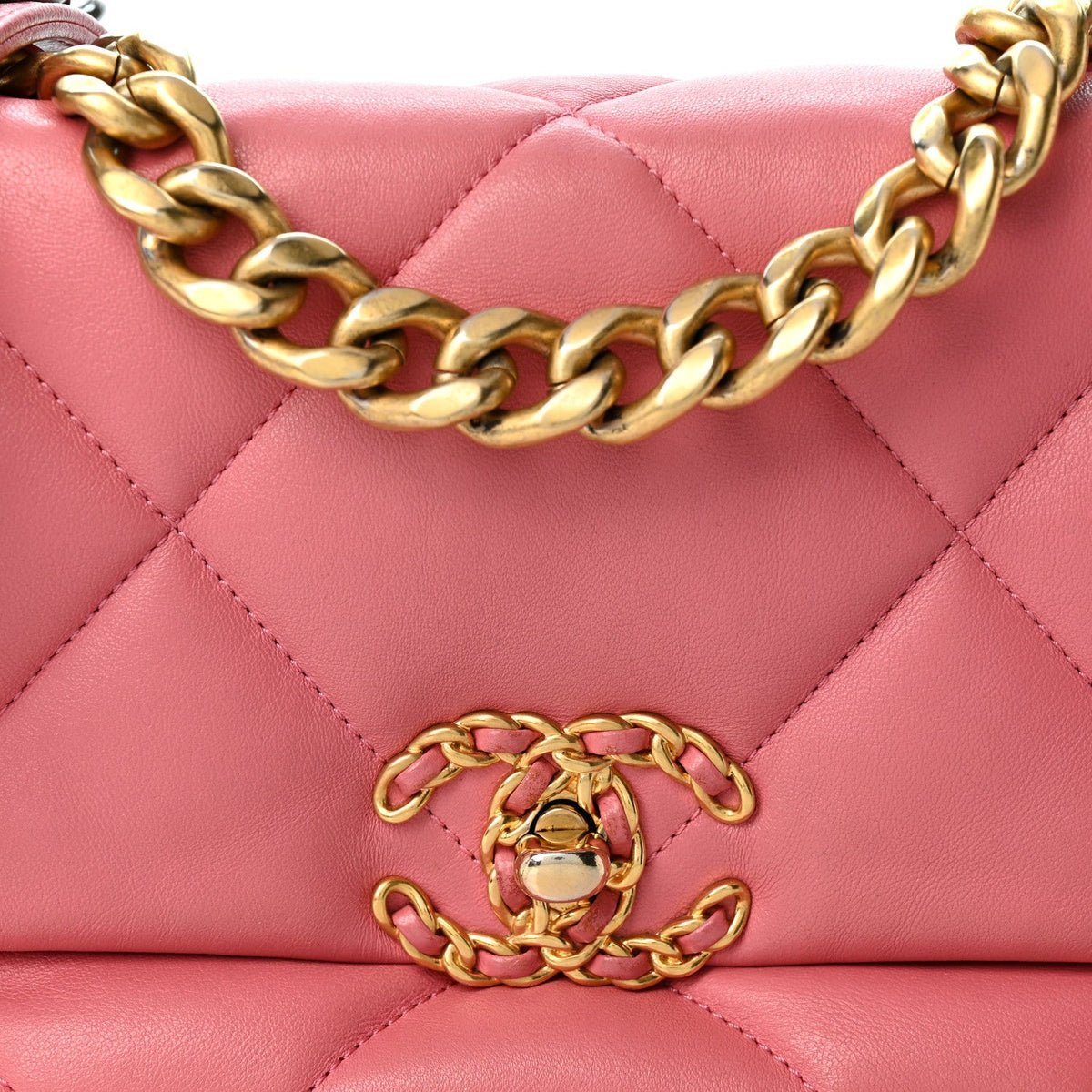Lambskin Quilted Medium Chanel 19 Flap Pink