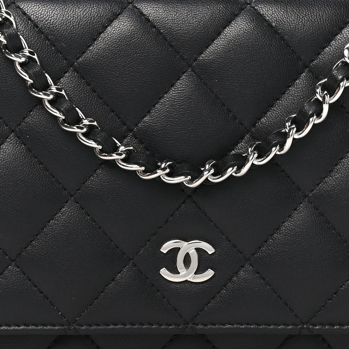 Lambskin Quilted Wallet On Chain WOC Black
